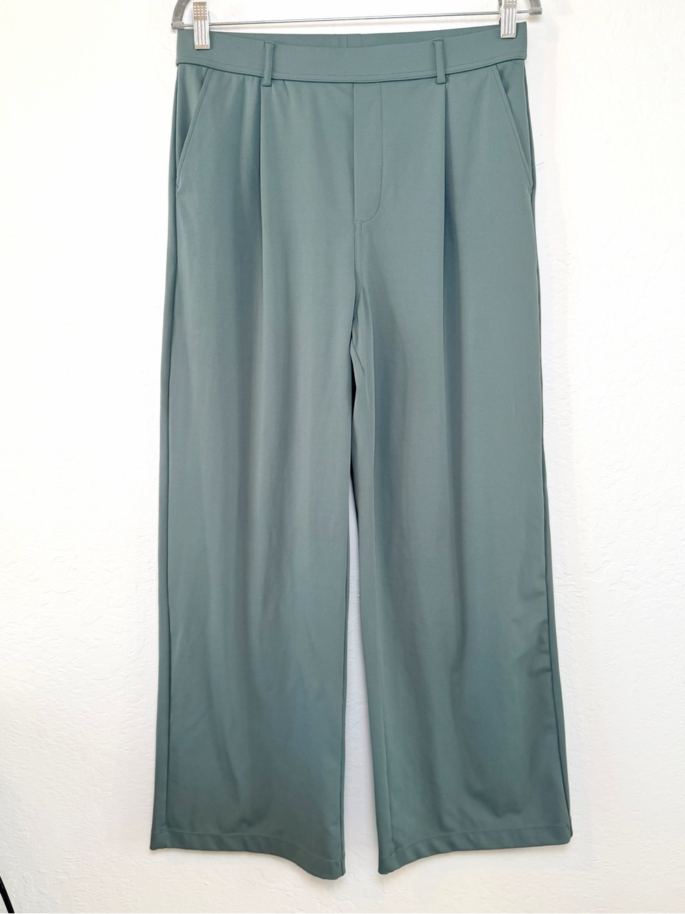 HALARA DayStretch High Waisted Straight Leg Work Pants Sage Green Size L